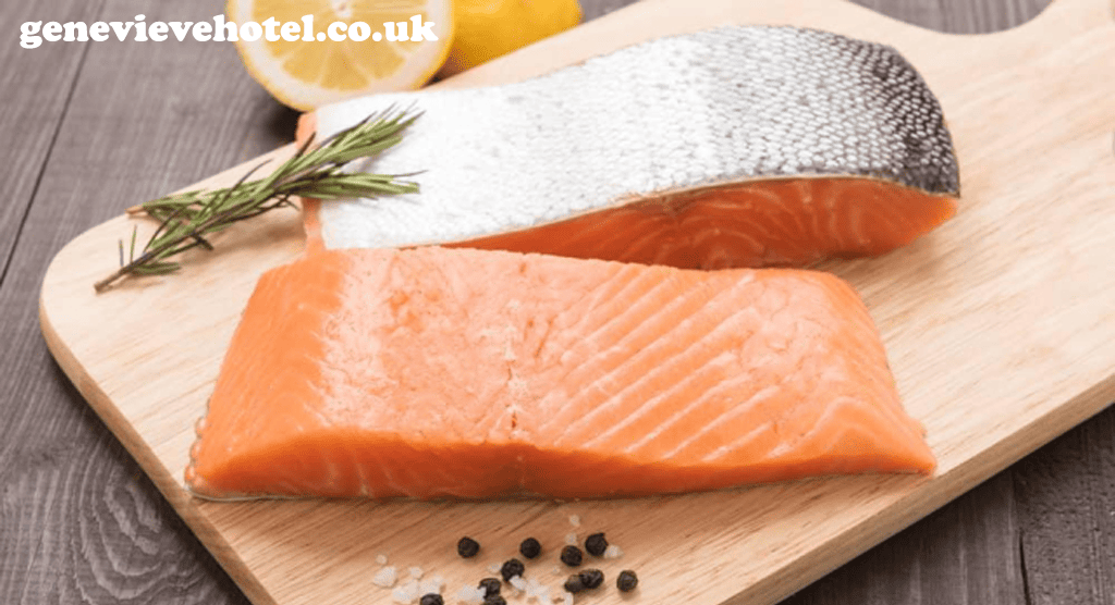 Manfaat Makan Kulit Ikan Salmon? Ketahui Juga Risikonya!